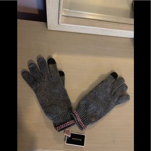 Juicy couture texting gloves with pink rhinestone